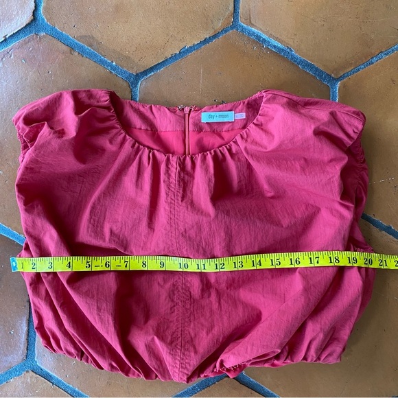 Day + Moon Womens Red Cropped Bubble Going Out Boho Peasant Top Size Large L - Picture 6 of 6